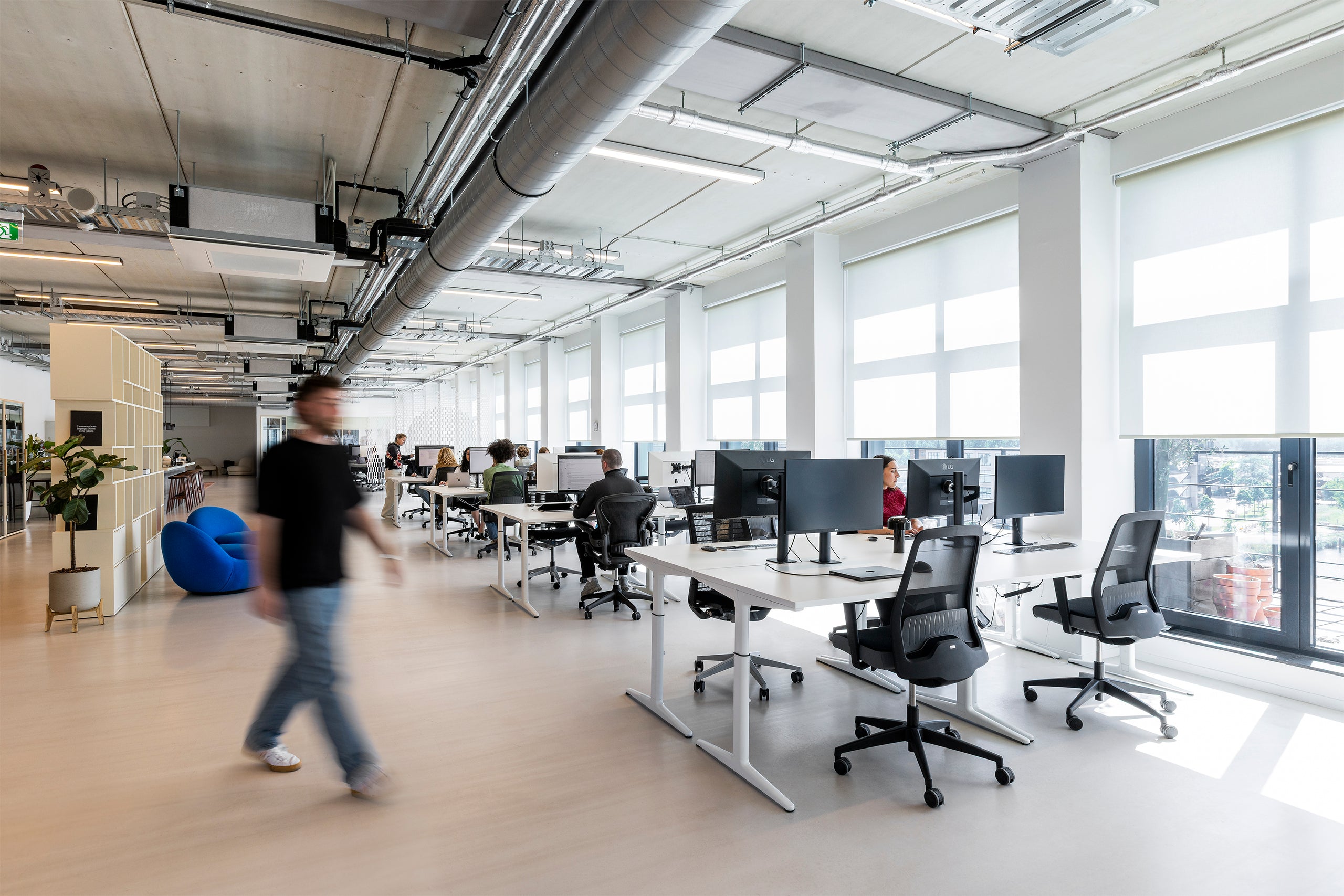 Office-Not-selling-liquid-Amsterdam